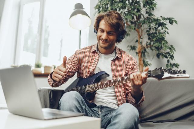 Spruce Grove Guitar Lessons: Chords to Chops cover picture