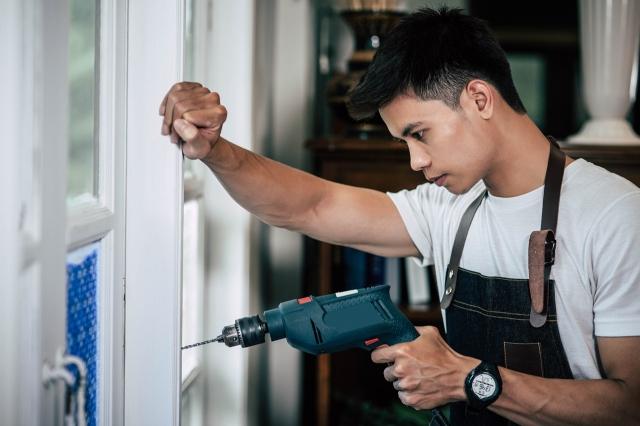Window & Door Repair in Portsmouth: Get a Quote from a Reliable Contractor cover picture