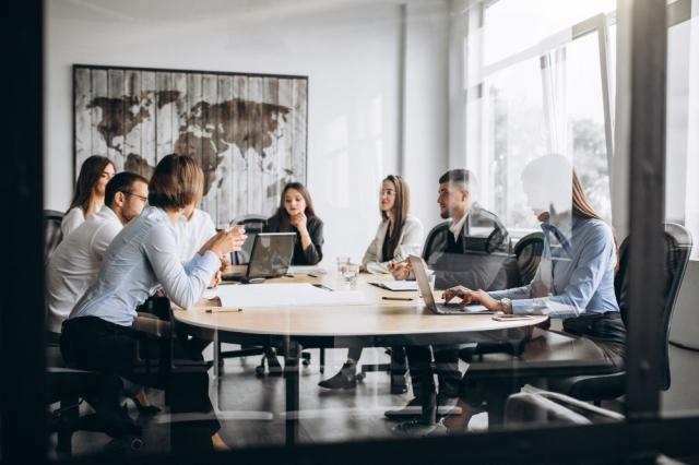 Business benefits of being an entrepreneur in Singapore cover picture