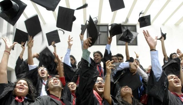 6 Industries for MBA Graduates To Grow Their Careers cover picture