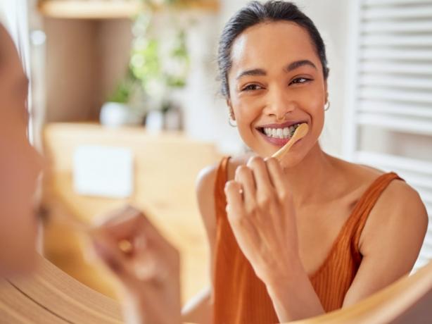 Top 10 Dental Myths Debunked cover picture