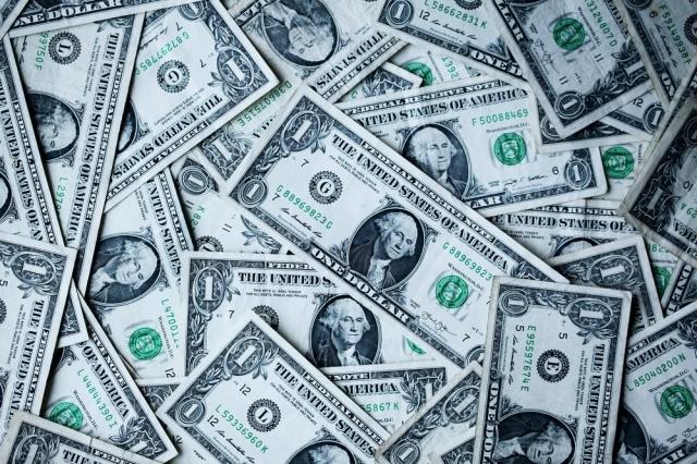 What Is Earnest Money? Why Does It Matter? cover picture