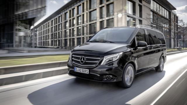 Navigating Comfort: The Ultimate Guide to People Carrier Rental cover picture