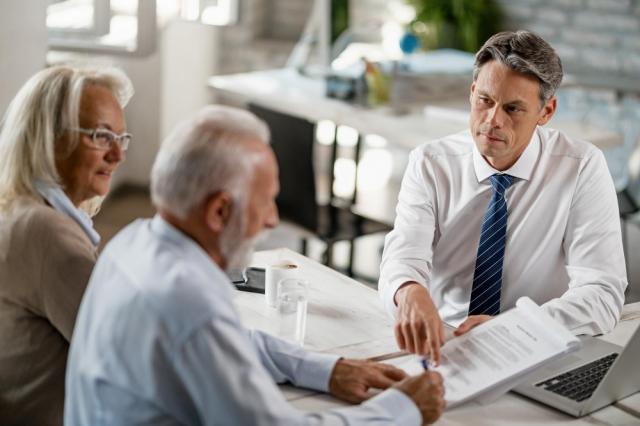 Choosing the Right Family Lawyer cover picture