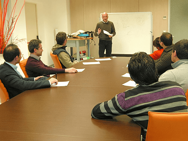 How Executive Assistant Training Will Help You Prepare In The Real World cover picture