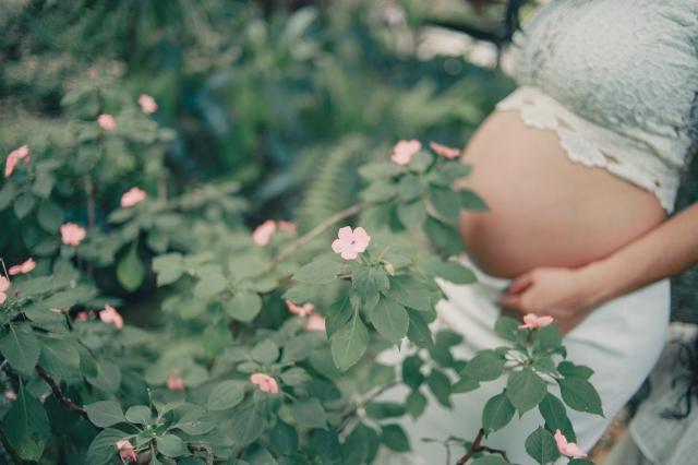 Pregnancy Tips: Ten Dos and Don'ts cover picture