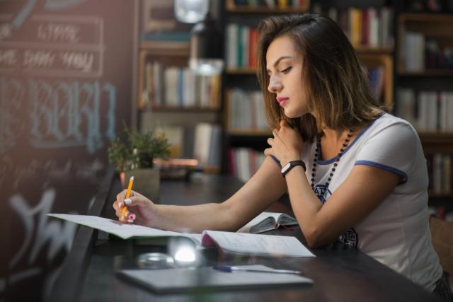 How To Write A Thesis Without Stress cover picture