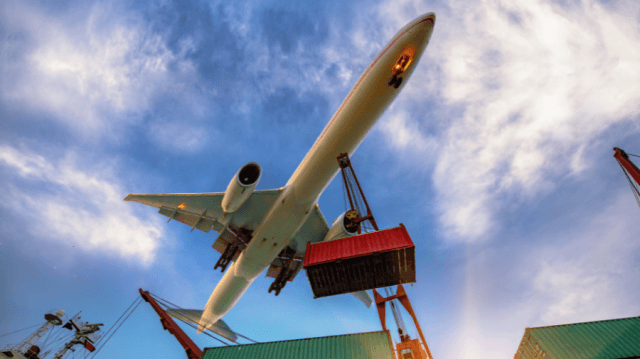 Air Freight Shipping In Dubai, UAE, A Comprehensive Guide cover picture