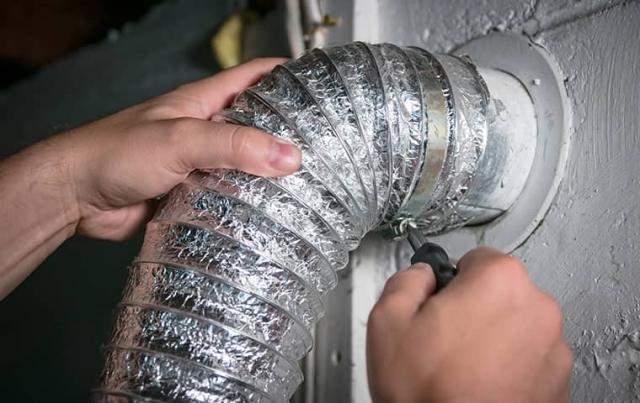 How to Keep Your Air Duct Clean and smelling Clean with the help of a duct cleaner in Sugar Land TX cover picture
