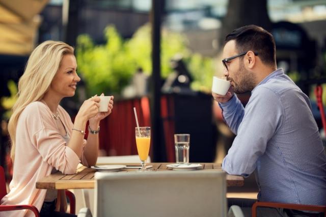 Boosting Your Confidence with Dating: Expert Tips cover picture