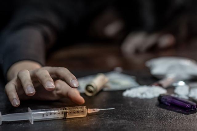 Ways Addicts Fund Their Drug Addictions: Understanding the Cycle cover picture