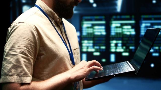 Why Cost Optimization Matters in Modern Data Warehousing cover picture