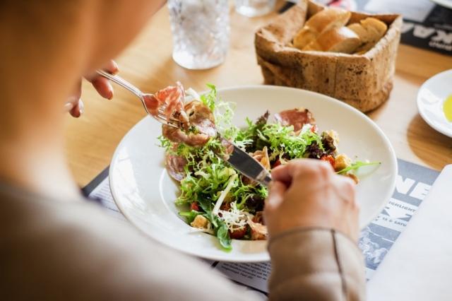 Does a vegetal diet reduce the risk of diabetes and heart diseases? cover picture