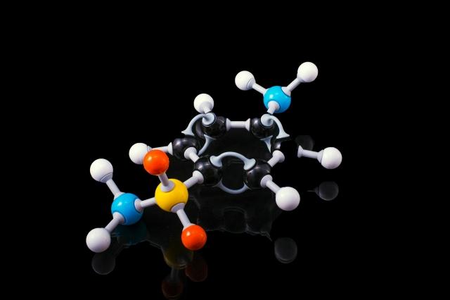 Peptides 101: A Comprehensive Guide to Their Roles and Benefits cover picture
