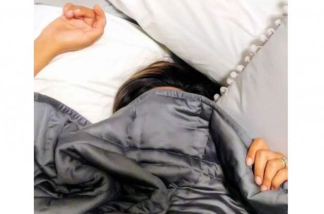 How Weighted Blankets are Helpful in Anxiety? cover picture