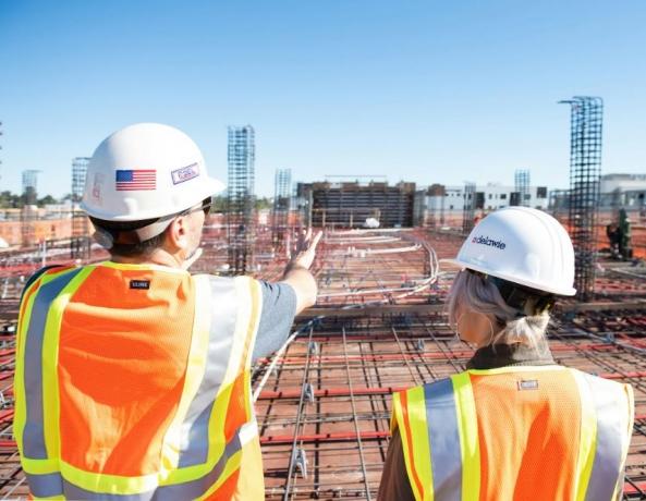 6 Unconventional Strategies for Construction Startups to Dominate the Competitive Industry cover picture
