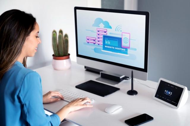 Comparing Managed vs Unmanaged Hosting for CMS Platforms cover picture