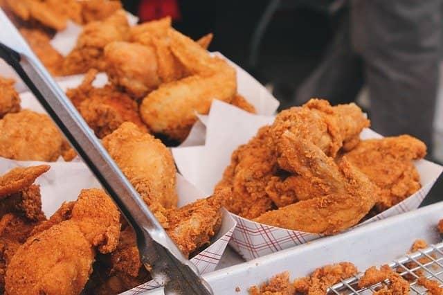 Easy chicken wings recipes; the taste of a restaurant at home cover picture
