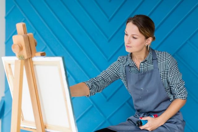 DIY vs. Professional Interior Plastering: Pros and Cons Explained cover picture