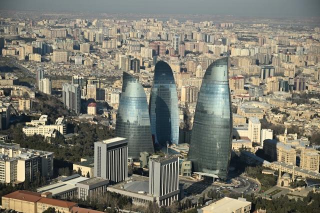 Exploring Baku: The Blend of Modernity and Tradition cover picture