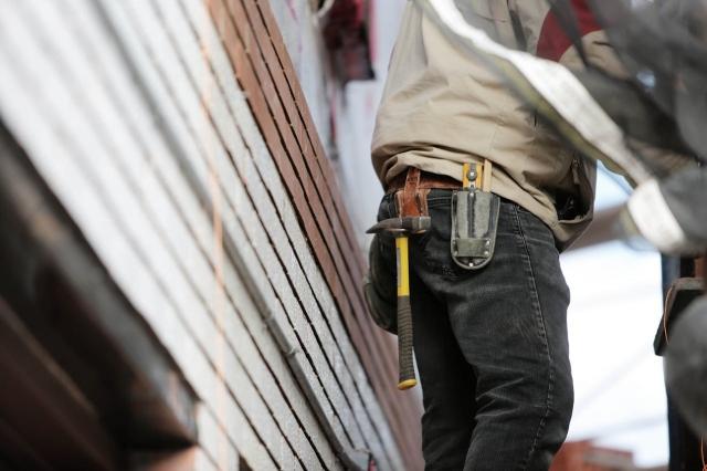 What Are The Benefits of Workers’ Compensation Claims? cover picture