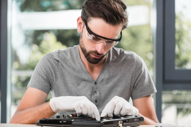 When You Need Professional Laptop Repairs cover picture
