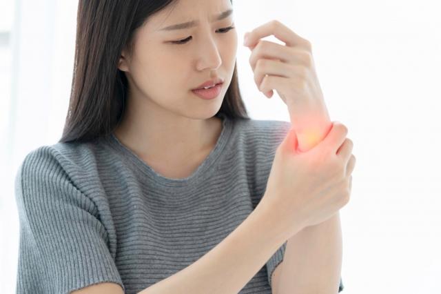 How Can Physiotherapy Help Those With Lymphedema? cover picture