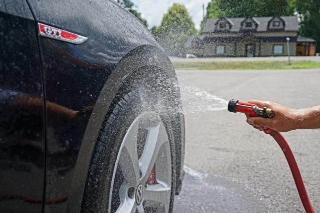 4 Other Uses for Pressure Washing Besides Cleaning Your Car cover picture