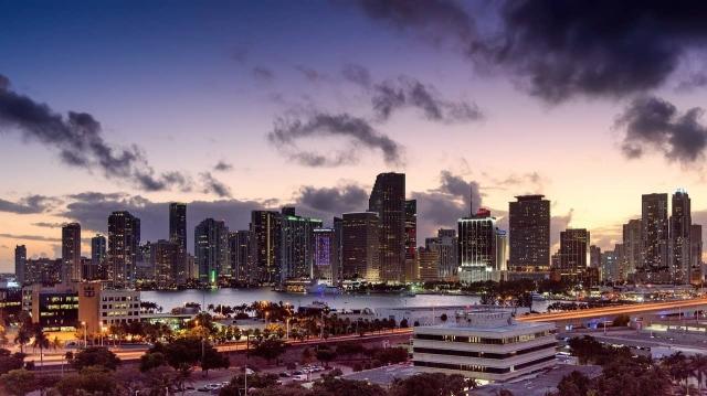 Travel to Florida; discover the most popular American state cover picture
