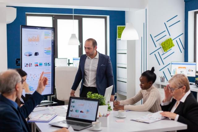 Elevating performance management and employee relations with an EOR cover picture