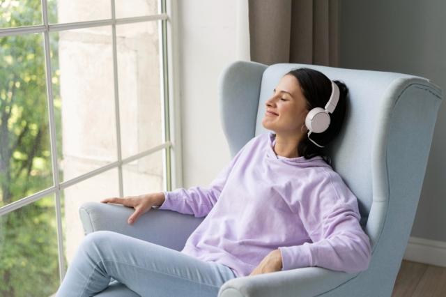 Feeling stressed? Relax and unwind in these 5 ways cover picture