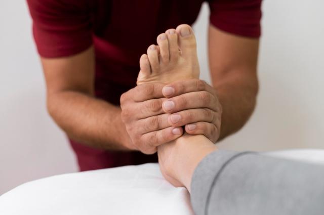 What Is Holistic Podiatry, And Who Can Benefit From It? cover picture