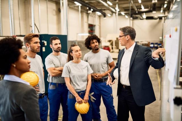 7 Tips for Keeping Your Worksite Organized and Safe cover picture