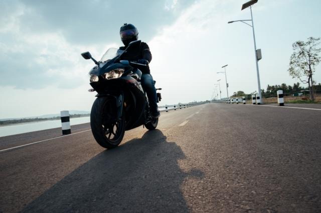 Lane-Splitting Safety: When and How to Do It Correctly cover picture