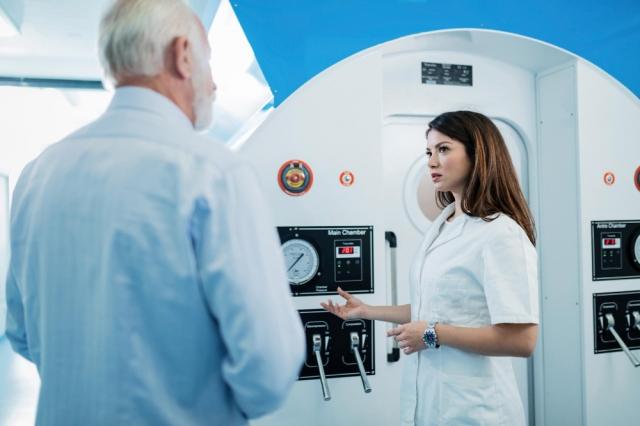 What to Expect from Your First Hyperbaric Oxygen Therapy Session cover picture