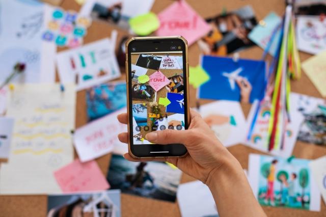 The Ultimate Tool for Downloading Instagram Videos and Stories cover picture