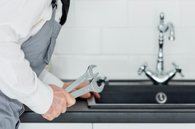 Critical Insights into Availing Urgent Plumbing Assistance cover picture