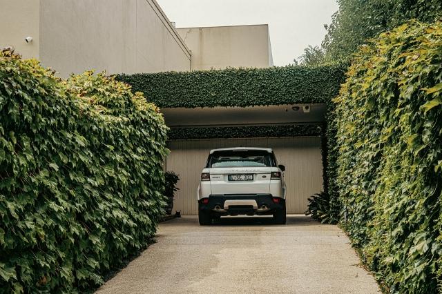 How to Properly Secure Your Garage Door Against Break-Ins? cover picture
