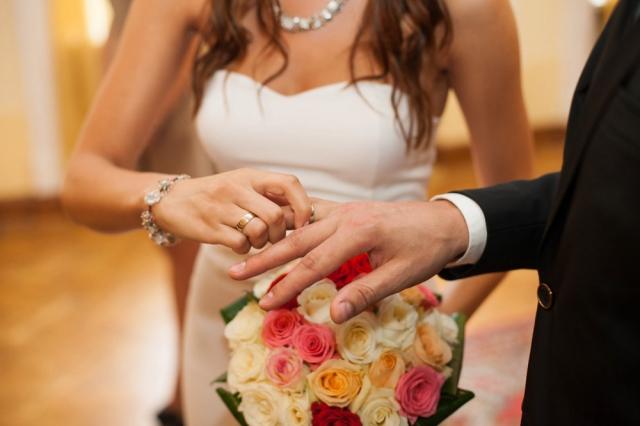 8 Mistakes To Avoid If You Are Planning A Holiday Proposal cover picture