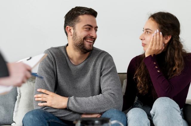 11 Best Relationship Advice for Couples Struggling With Trust cover picture