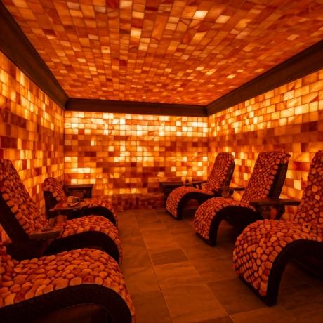 How Himalayan Salt Tiles Can Enhance your Home decor cover picture