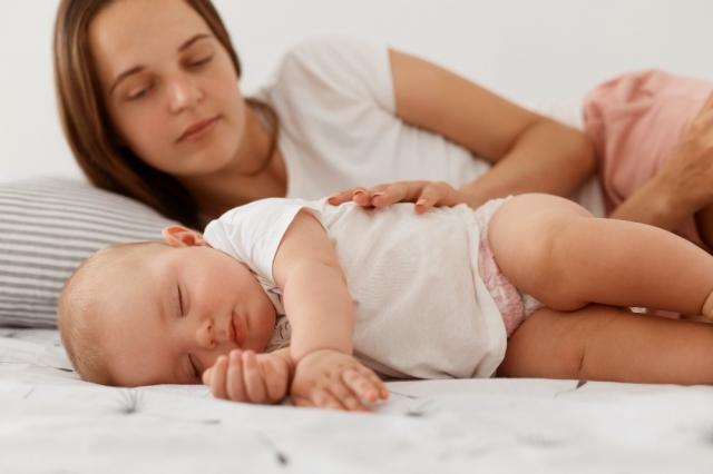 Help baby to sleep through the night; tips and tricks to follow cover picture