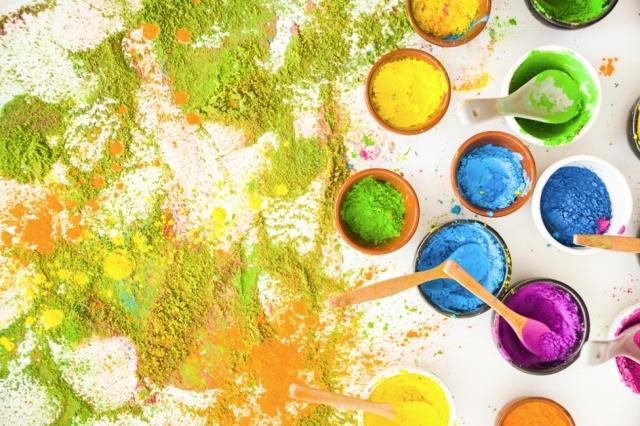 Choosing the Right Glitter Set for Professional Crafters and DIY Enthusiasts cover picture