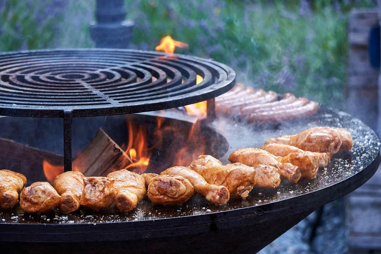 Cooked chicken thighs; delicious recipes to try cover picture