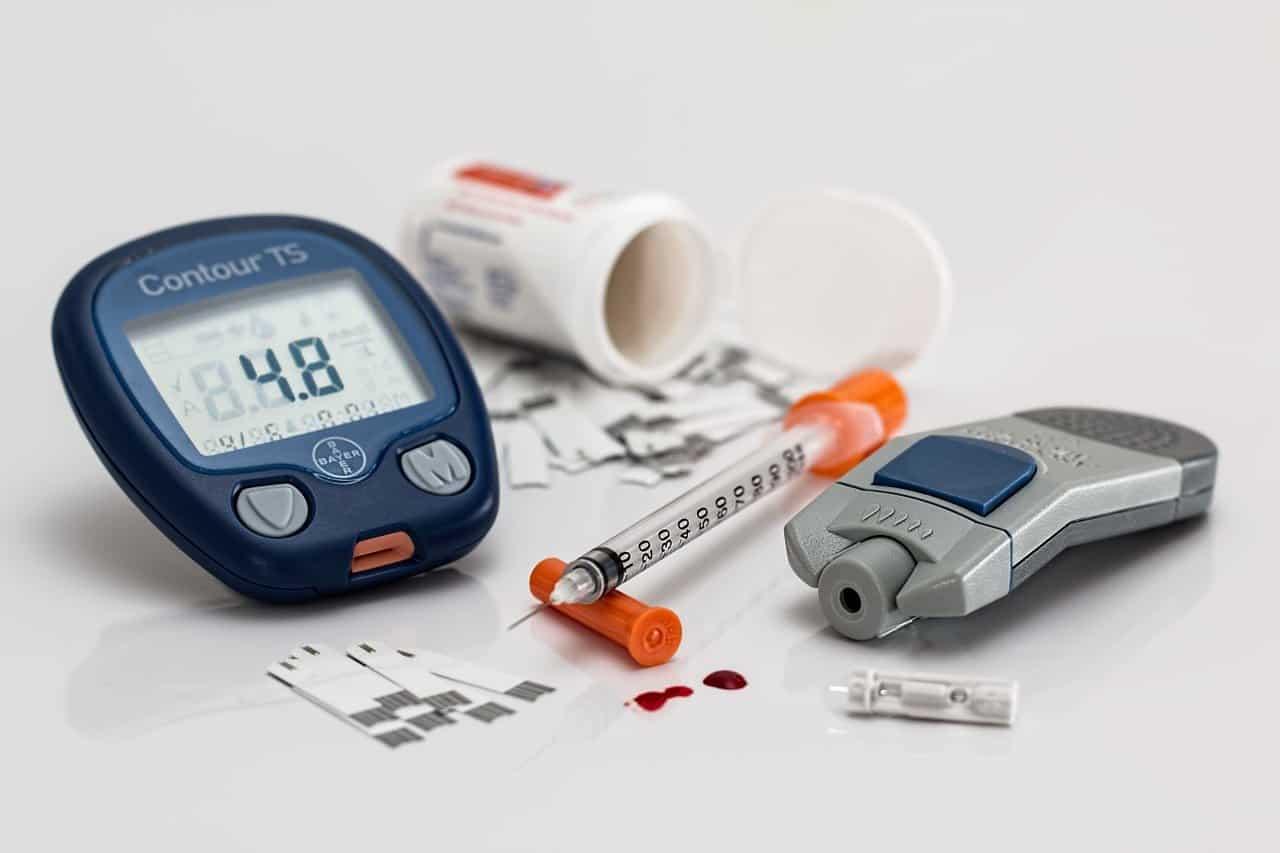 Overcoming fear of diabetes using these tips cover picture