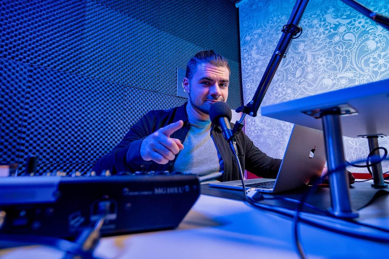 Technology podcast as a way of staying up to date cover picture