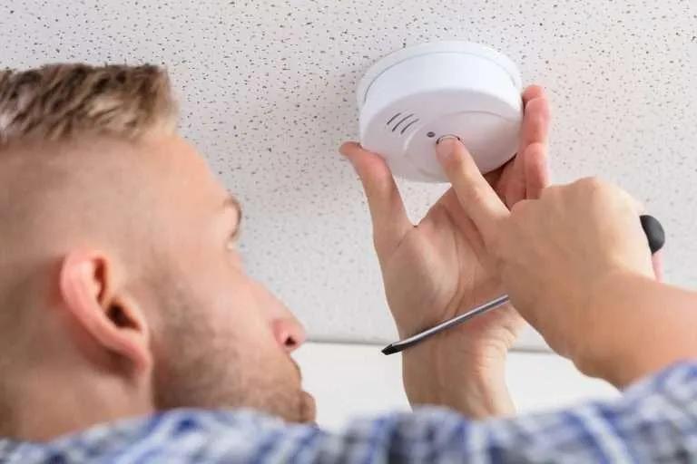 How to Choose a Licensed Electrician in Canberra You Can Trust cover picture