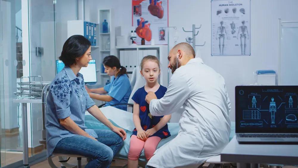 How to Handle Medical Emergencies of Parents in India While Living Abroad cover picture