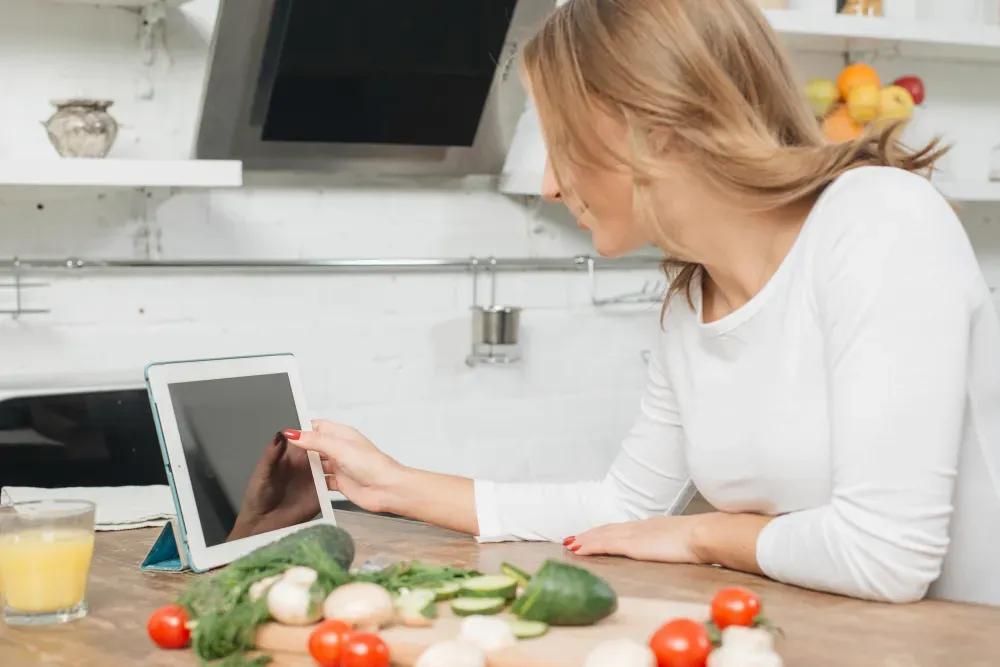 Recipe Optimization: Balancing Taste, Nutrition, and Profitability with Smart Data Tools cover picture