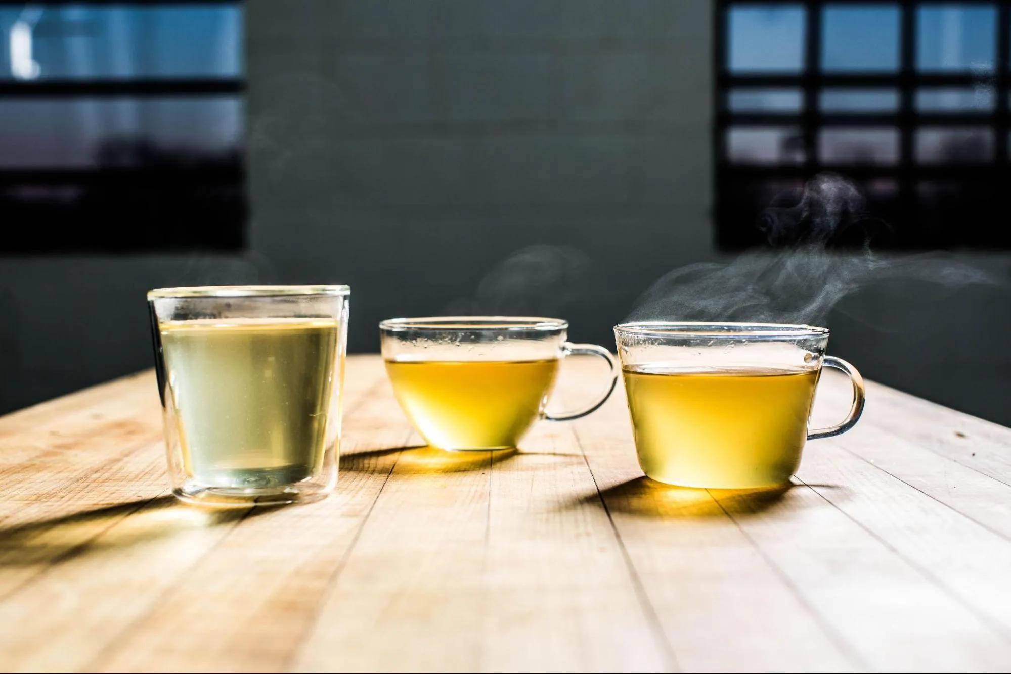 Bone Broth vs Stock: What’s the Difference and Which Is Better for You? cover picture